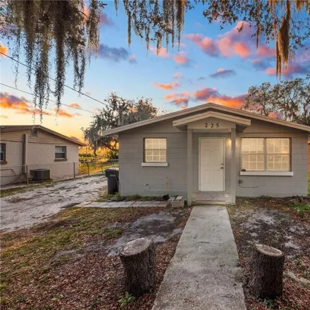 Buy this 3 bed house on 225 West Northside Drive in Polk County, FL 33853