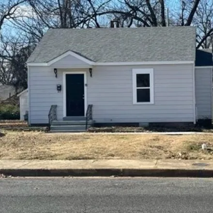 Buy this 2 bed house on 1015 South Greer Street in Memphis, TN 38111