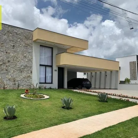 Buy this 3 bed house on Avenida Vicente Leme dos Santos in Jardim Karina, Salto de Pirapora - SP