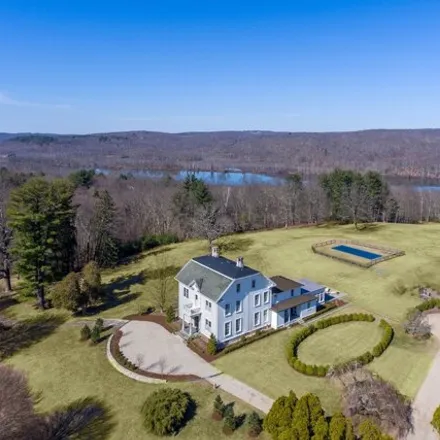 Buy this 5 bed house on 114 Walkley Hill Rd in Haddam, Connecticut