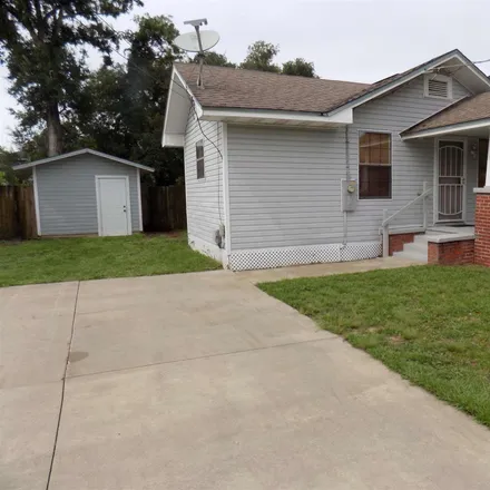 Buy this 3 bed house on 2 East Palmetto Avenue in Warrington, Escambia County