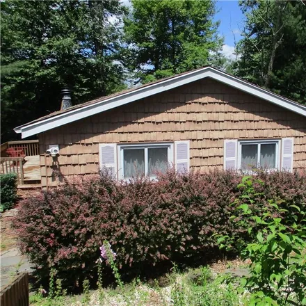 Buy this 3 bed house on 18 Winterthur Road in Fallsburg, NY 12789