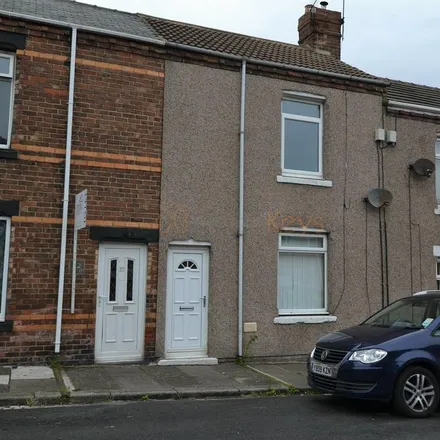 Rent this 1 bed townhouse on Blackhall RAFA Club in First Street, Hartlepool
