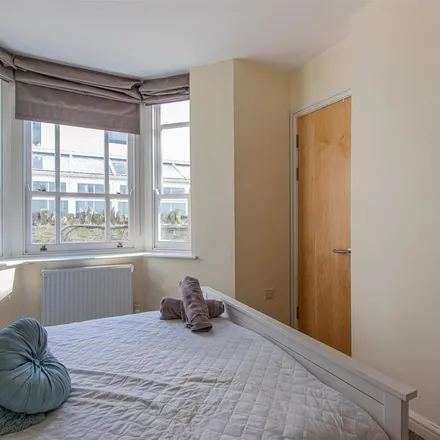 Rent this 2 bed apartment on Belle Toujours in 113 Cathedral Road, Cardiff