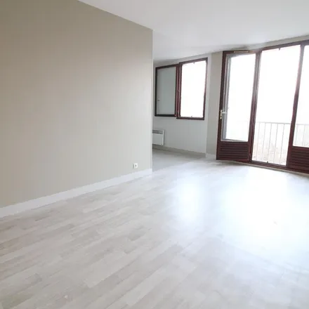 Rent this 1 bed apartment on 151 Rue de Saint-antoine in 76210 Bolbec, France