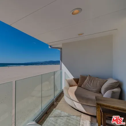 Image 3 - 4101 Ocean Front Walk, Los Angeles, CA 90292, USA - Condo for sale