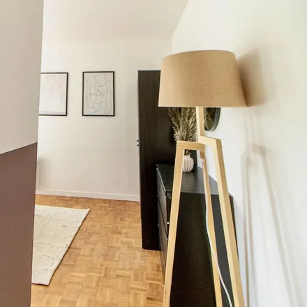 Image 6 - 1bis Rue Volta, 92800 Puteaux, France - Apartment for rent