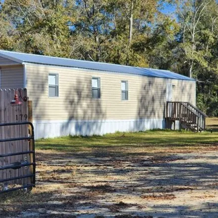 Buy this studio apartment on 179 Southwest Churchill Way in Lake City, FL 32025