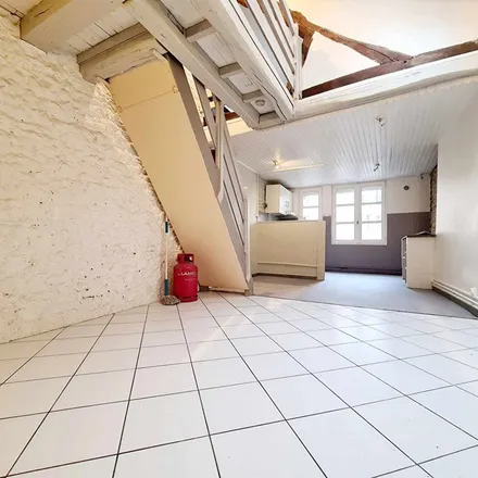 Rent this 4 bed apartment on 2 Rue de la Cité Fosh in 52000 Chaumont, France