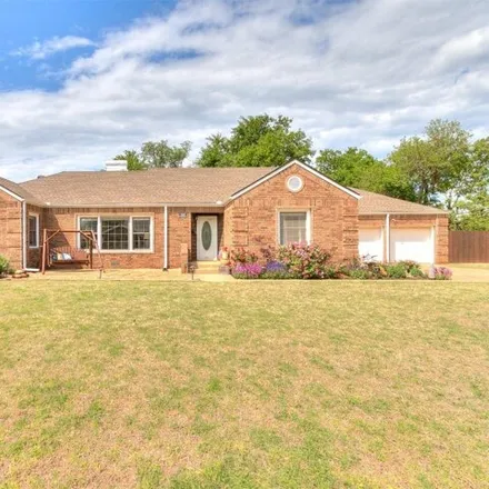 Buy this 3 bed house on 171 West Oklahoma Avenue in Kingfisher, OK 73750