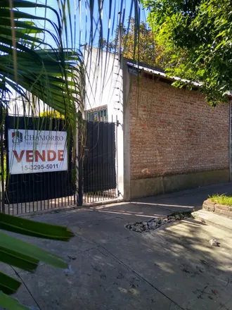 Buy this studio house on Provincias Unidas del Río de la Plata in Florencio Varela, Argentina