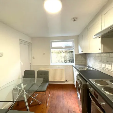 Rent this 4 bed apartment on 18 Pimlico in Dublin, D08 XH90