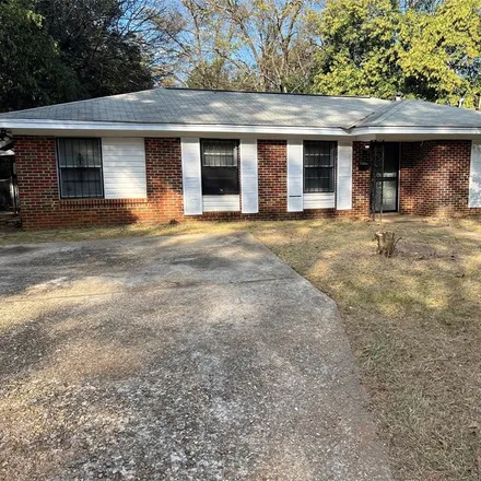 Buy this 4 bed house on 100 West Park Avenue in Chisholm, Montgomery