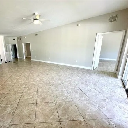 Image 6 - 9206 Belleza Way, Lee County, FL 33908, USA - Townhouse for rent