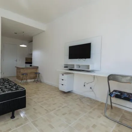 Rent this 1 bed apartment on Consultório Odontolôgico Eliane M.A. Pinto in Rua Adelino Cardana 293, Centro