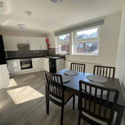 Rent this 3 bed apartment on Co-op Food in 198 Crookes, Sheffield