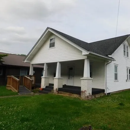 Buy this 3 bed house on 365 Carter Avenue in Loyall, Harlan County