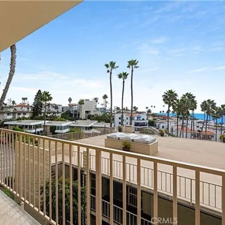 Image 3 - Villa Granade Condominiums, 411 Avenida Granada, San Clemente, CA 92672, USA - Condo for sale