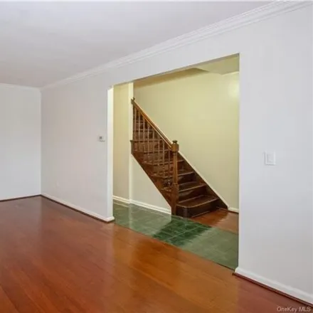 Buy this 3 bed house on 4046 Murdock Avenue in New York, NY 10466