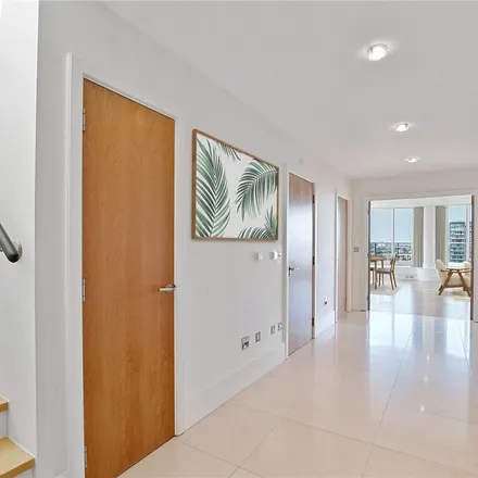 Image 1 - Kingfisher House, Juniper Drive, London, SW18 1TX, United Kingdom - Apartment for rent