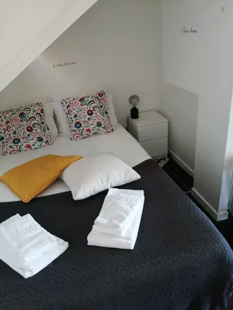 Rent this studio apartment on Costa do Castelo 53 in 1100-178 Lisbon, Portugal