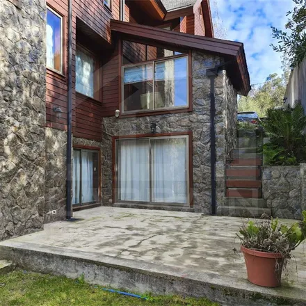 Buy this 6 bed house on Vía del Cerro Verde in 404 0237 Chiguayante, Chile