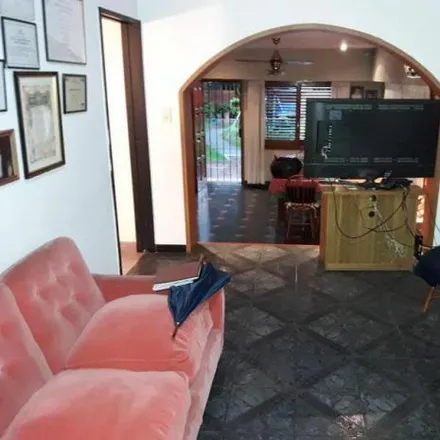 Buy this 3 bed house on Instituto Manuel Belgrano in Juan B. Justo, Quilmes Oeste