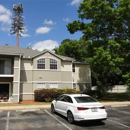 Rent this 3 bed condo on Southwest 25th Terrace in Gainesville, FL 32608