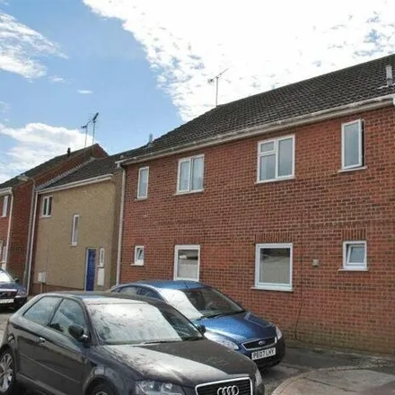 Buy this 2 bed townhouse on Poores Road in Durrington, SP4 8HF