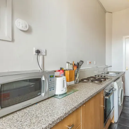 Image 5 - 35 Castle Terrace, City of Edinburgh, EH1 2EL, United Kingdom - Apartment for sale