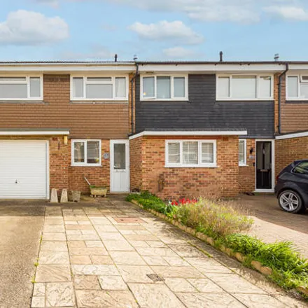 Buy this 3 bed house on Chantry Lane in London Colney, AL2 1JU