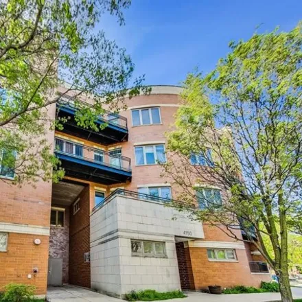 Buy this 2 bed condo on 4144-4150 North Kenmore Avenue in Chicago, IL 60613