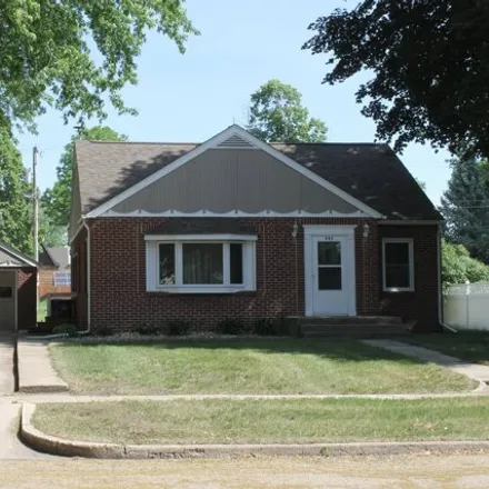 Image 2 - 450 East Michigan Avenue, George, Lyon County, IA 51237, USA - House for sale