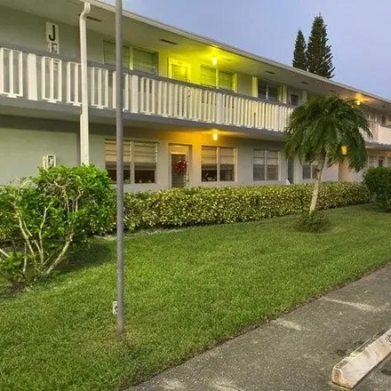 Image 2 - 130 Somerset Crescent, Century Village, Palm Beach County, FL 33417, USA - Condo for rent