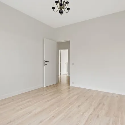 Rent this 2 bed apartment on Hanoteaulei 6 in 2930 Brasschaat, Belgium