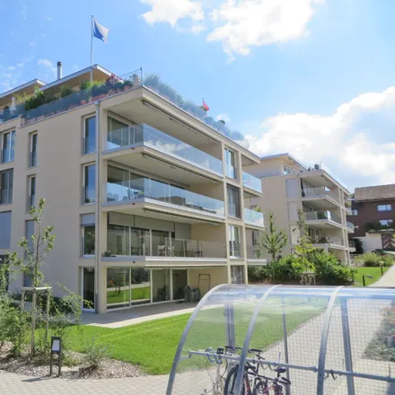 Rent this 3 bed apartment on Feldgüetliweg 134 in 8706 Meilen, Switzerland