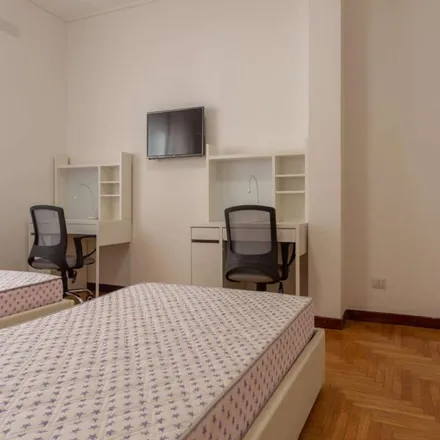 Rent this 7 bed room on Hotel Stradivari in Via Antonio Stradivari, 4