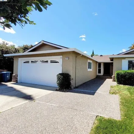 Buy this 3 bed house on 2186 Vaquero Way in Antioch, CA 94509