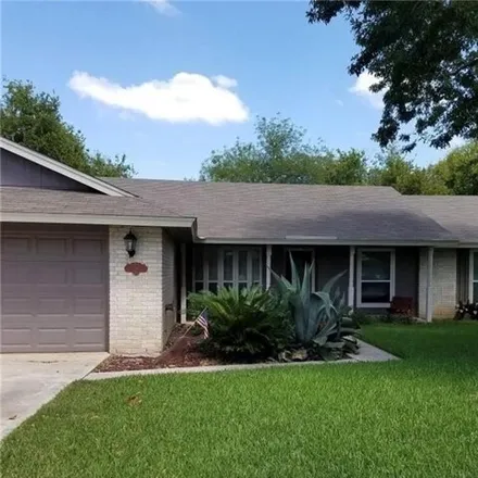 Rent this 3 bed house on 158 Middletowne Road in Seguin, TX 78155