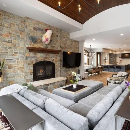 Image 2 - 4786 Meadow Lane, Vail, CO 81657, USA - Apartment for sale