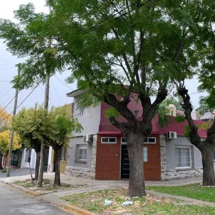 Buy this 3 bed house on Avenida Caseros in Nuevo Quilmes, Don Bosco