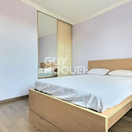 Rent this 3 bed apartment on 4 Rue Édouard Herriot in 94700 Maisons-Alfort, France
