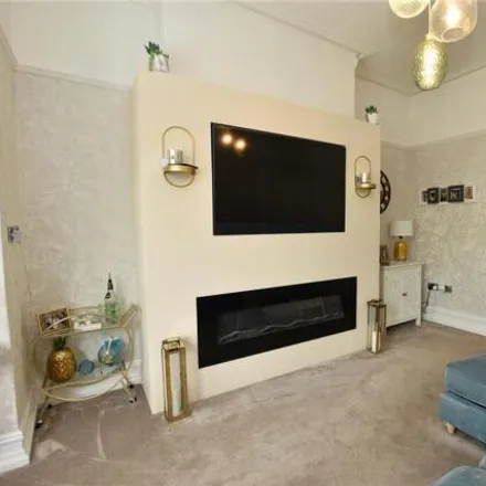 Image 7 - Baker Street, Heywood, OL10 2HJ, United Kingdom - Townhouse for sale