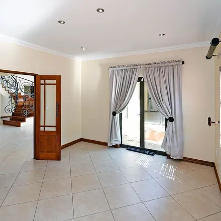 Image 9 - Nicholas Crescent, Broadacres AH, Randburg, 2055, South Africa - Apartment for rent
