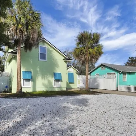 Image 4 - 1221 4th Avenue North, Jacksonville Beach, FL 32250, USA - House for sale