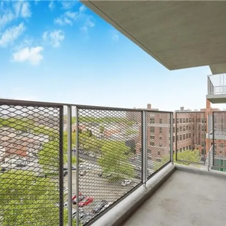 Image 2 - 2475 West 16th Street, New York, NY 11214, USA - Apartment for sale