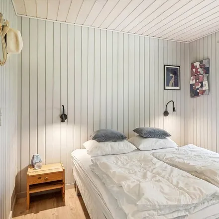 Rent this 2 bed house on 9480 Løkken