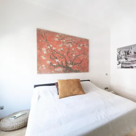 Image 2 - Carrer d'Enric Granados, 53, 08001 Barcelona, Spain - Apartment for rent