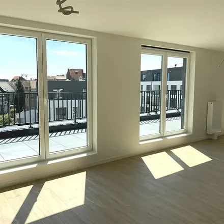 Rent this 3 bed apartment on Rue Stéphanie - Stefaniastraat 108 in 1020 Laeken - Laken, Belgium