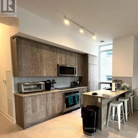 Rent this 3 bed apartment on 250 Davenport Road in Old Toronto, ON M5R 2M2